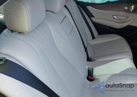 2018 Mercedes-Benz E 300 z USA, uszkodzony, nr VIN WDDZF4JB2JA306762